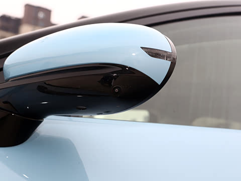 2025�� EV 701KM�����״��콢��