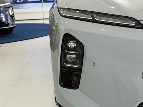 2025�� 100kWh Touring