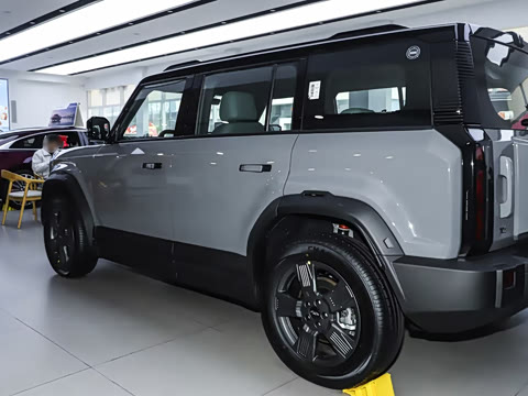 2025�� 401���а�