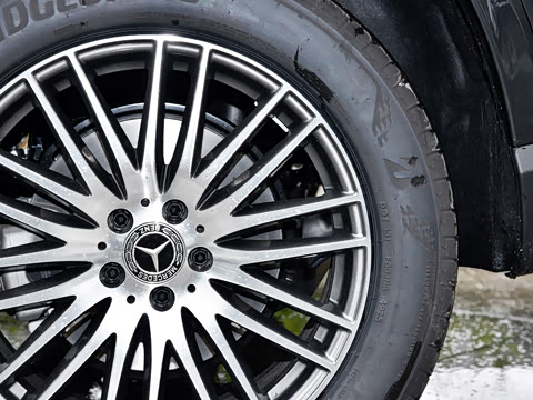 2026�� GLC 300 L 4MATIC ������ 5��