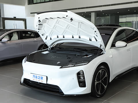 2025�� 100kWh Touring