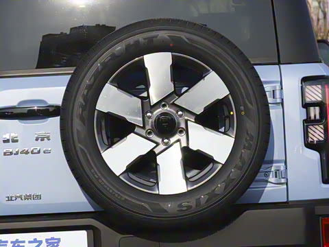 2025�� Ԫ�����а�