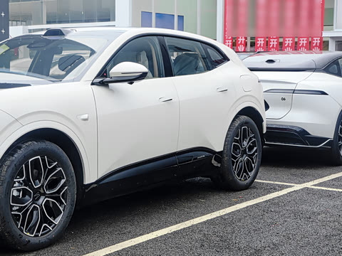 2026�� Max+ ���̰�