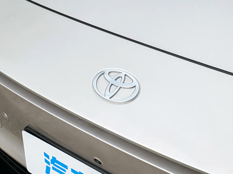 2026�� 700 Max