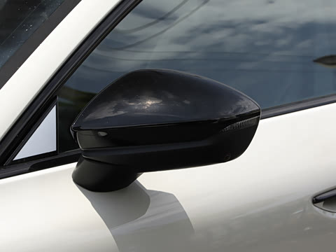 2026�� TFSI quattro 200kW �콢������