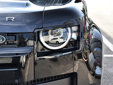 2026�� 110 3.0T P400 X-Dynamic SE