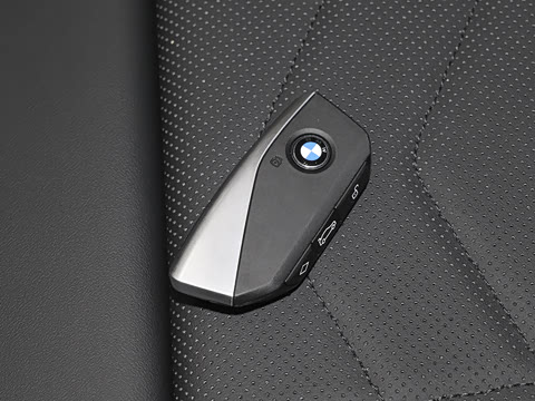 2026�� xDrive25i M�˶���ҹ��װ