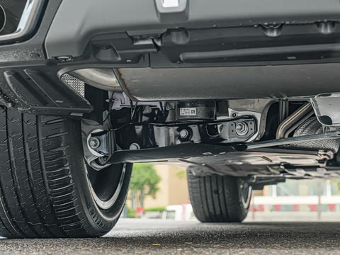 2025�� xDrive 30Li ������M�˶���ҹ��װ