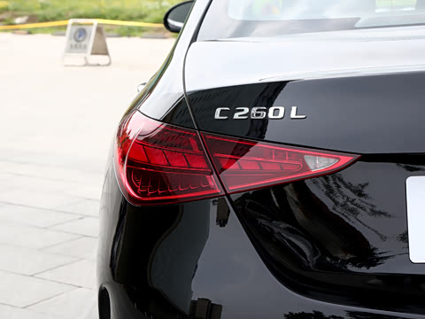 2026�� �Ŀ� C 260 L �˶���