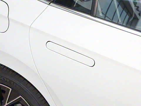 2026�� L 300TSI DSG ������