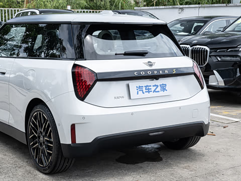 2026�� 463km COOPER SE ����������