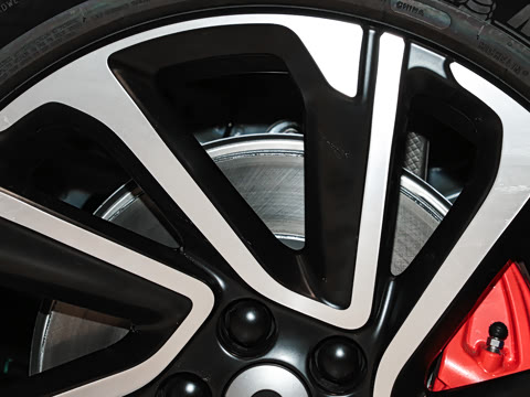 2025�� 100kWh