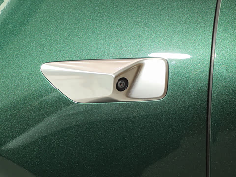 2025�� Pro ���ܻ��°�