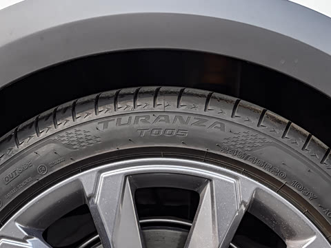 2025�� allroad quattro ̽���� 55 TFSI ����ԽҰ��