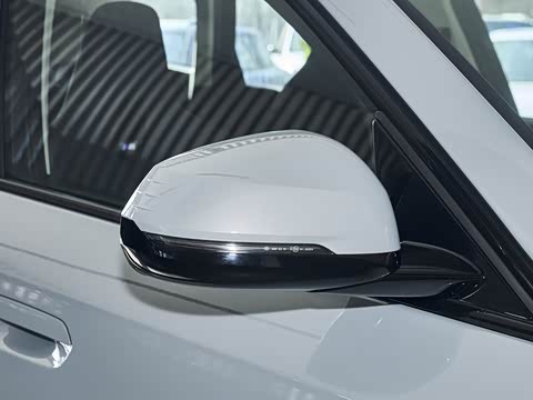 2026�� xDrive25Li M�˶���ҹ��װ