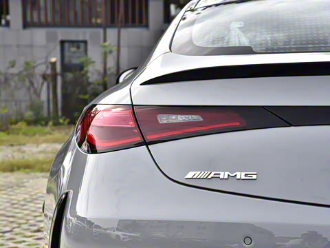 2025 Ŀ AMG CLE 53 4MATIC+ ܳ