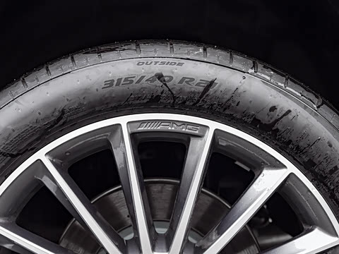 2025�� �Ŀ� GLE 450 4MATIC ������