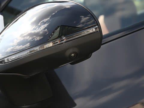 2026�� GLC 260 4MATIC ����SUV