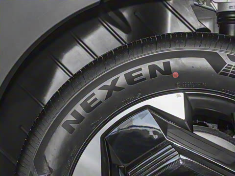 2025�� 720 Light