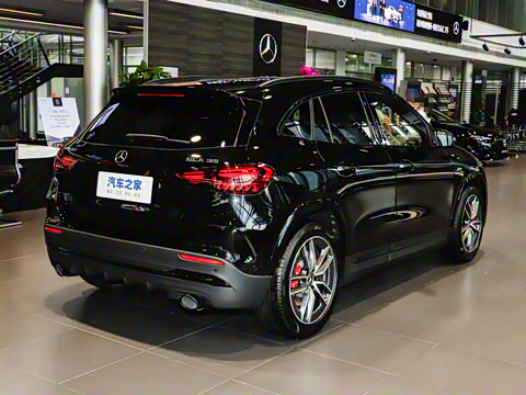 2025�� AMG GLA 35 4MATIC