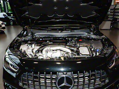 2025�� AMG GLA 35 4MATIC