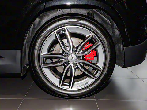 2025�� AMG GLA 35 4MATIC