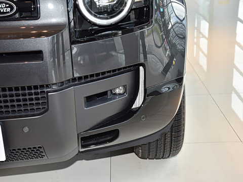 2026�� 110 3.0T P400 X-Dynamic HSE