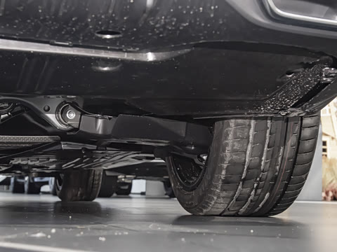 2026�� C 260 L �ҹ�˶���