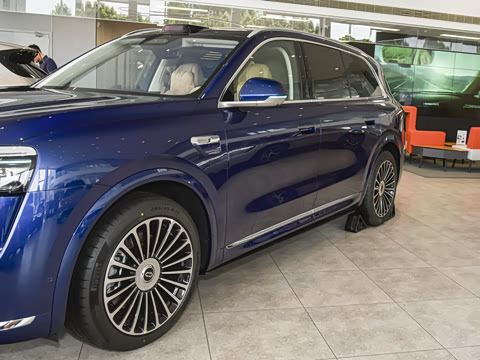 2025�� ���� Max+�� 53.4kWh 6���� (896�߼����״