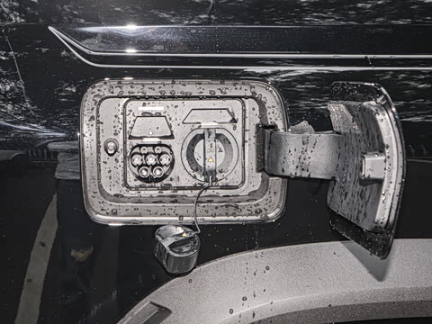 2025�� 215Զ�а�