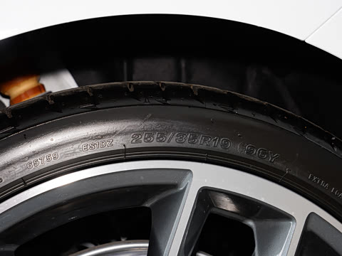 2025�� Sportback ��ذ� 40 TFSI quattro ����������