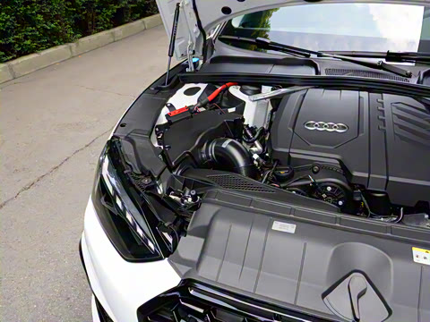 2025�� Sportback ��ذ� 40 TFSI quattro ����������