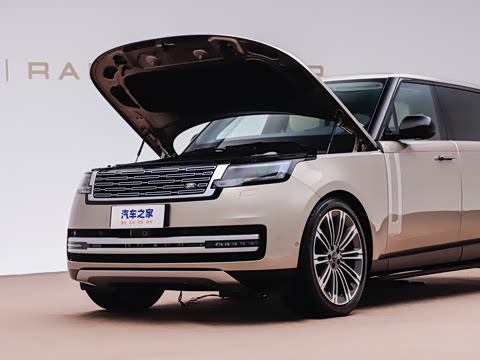 2026�� 3.0 L6 400PS AB�����