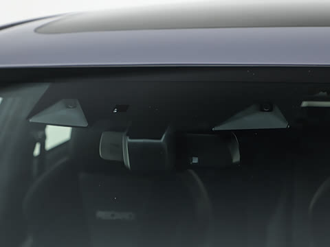 2025�� 2.4T CVT Wagon tS EyeSight