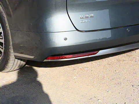 2026 DM-i 1.5T 218KM Խ