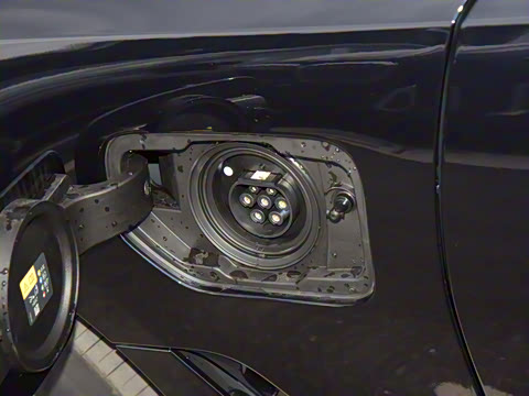 2026�� eDrive 40 L ��ҹ��װ