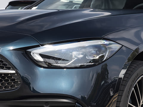 2026�� C 260 L �˶��ر��