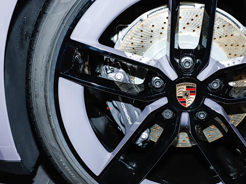 2026�� Carrera 3.0T