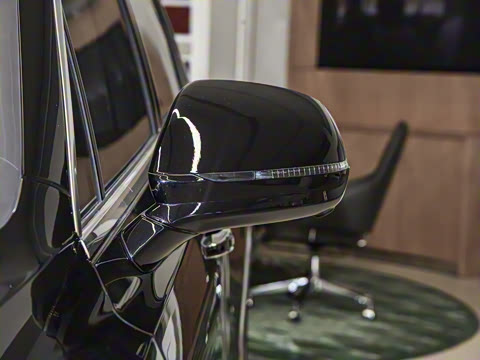 2026�� 4.0T V8 ������