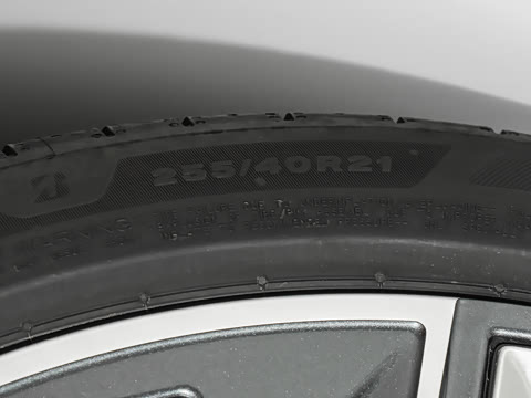 2026�� 740Li ������ ������װ