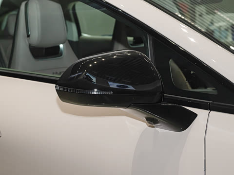 2025�� 630 Lite��