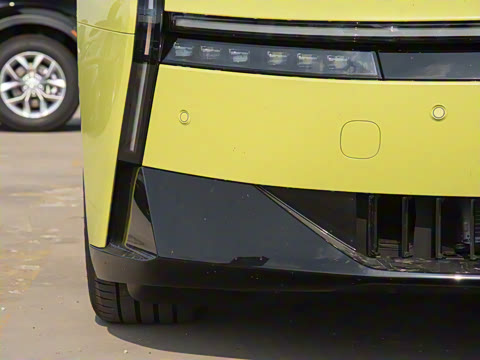 2025�� 750 ���������� Ultra