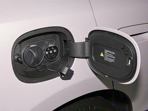 2025�� EV 545KM��Խ��