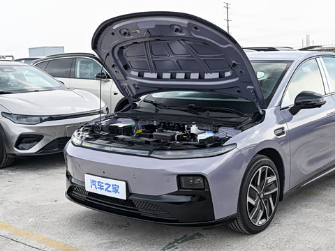 2027�� 590������