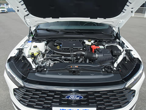 2026��  2.0T  EcoBoost  ������