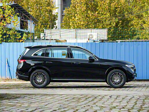 2026�� GLC 300 L 4MATIC ������ 5��