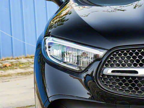 2026�� GLC 300 L 4MATIC ������ 5��