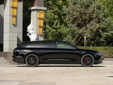 2025�� ���� Ultra��������