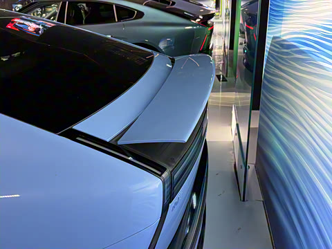 2025�� 750 ���������� Ultra