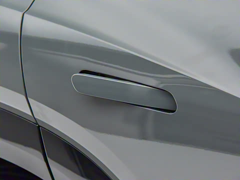 2025�� ����TECH�� 64.2kWh